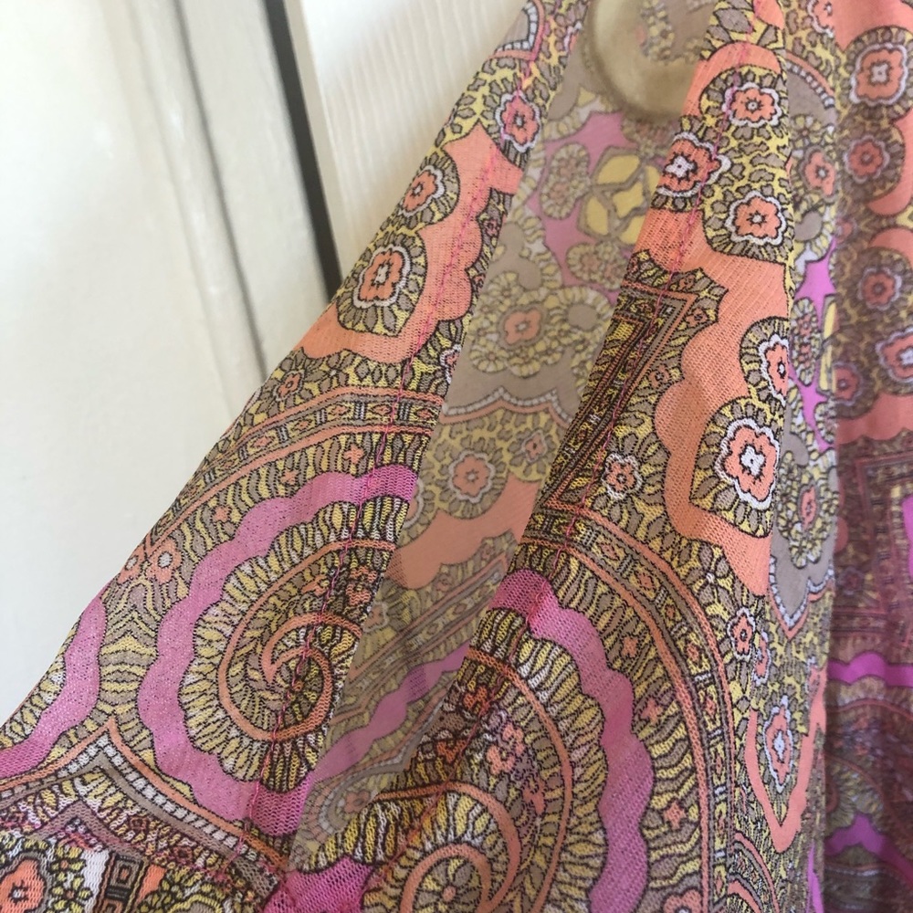 Women’s top - Picture 8 of 8